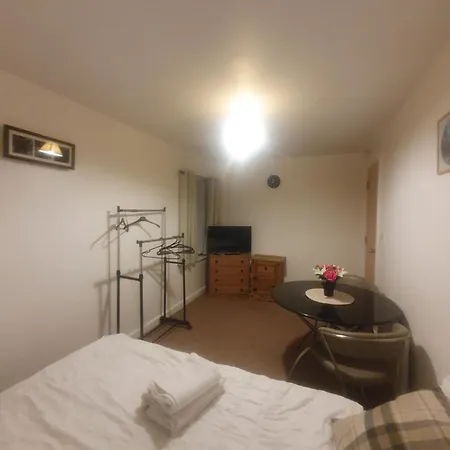 The Potteries 1, With Shared Kitchen And Shared Bathroom * Middlesbrough